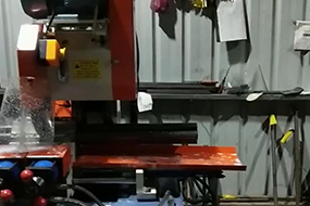 全自動(dòng)切管機(jī)